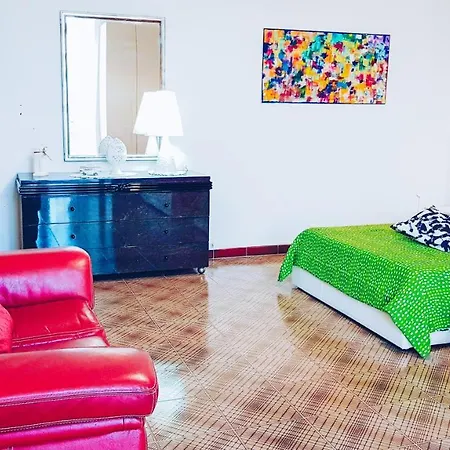 Апартаменты La Casa Dei Colori Джовинаццо
